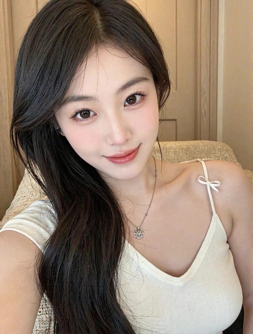 甘肃省金昌市风骚欲女 三点粉的公开照片